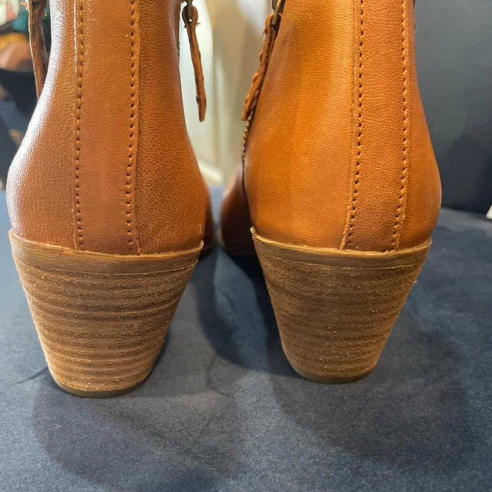 Frye Judith Zip Bootie size 9.5 - Picture 6 of 12
